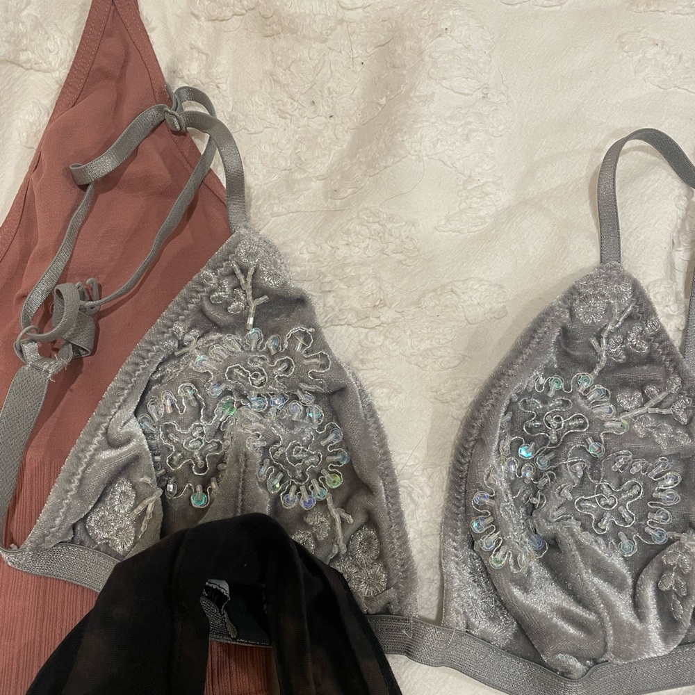 Bralettes - Picture 4 of 5